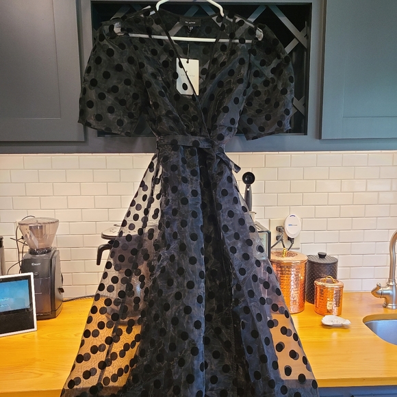 En Saison: organza black wrap dress - Picture 3 of 3
